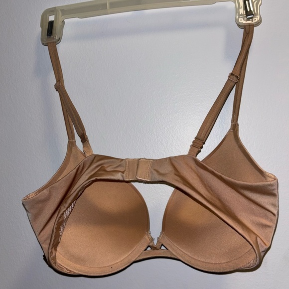 Victoria's Secret Very Sexy Shimmering Nude Lustrous Push up Bra - Picture 6 of 12